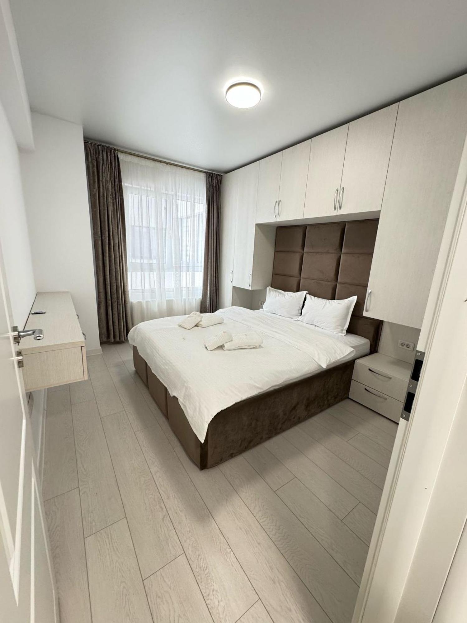 Luxury Glam Apartments Central Adress Bucuresti With Parking Exterior photo